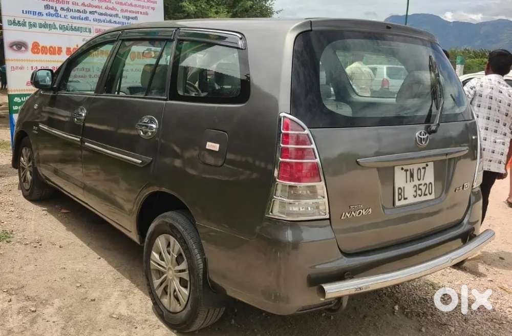 Toyota Innova Diesel 2011