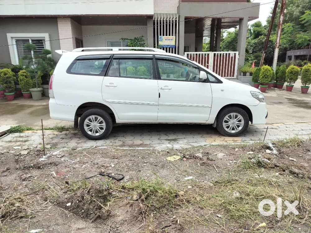 Toyota Innova 2. 5g