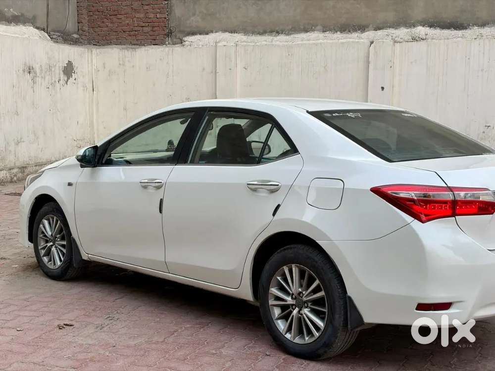 Toyota Corolla Altis 2014 Cng & Hybrids 94000 Km Driven