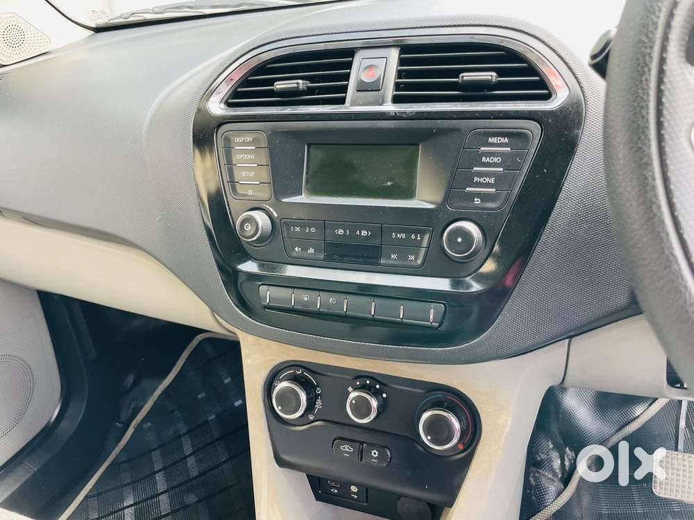 Tata Tiago 1.2 Revotron Xza, 2017, Petrol