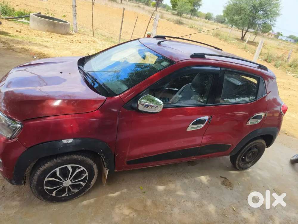 Renault Car Sale Red Color 2017