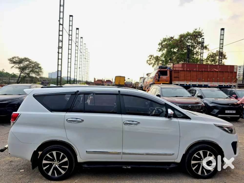 Toyota Innova Crysta 2022 Diesel Well Maintained