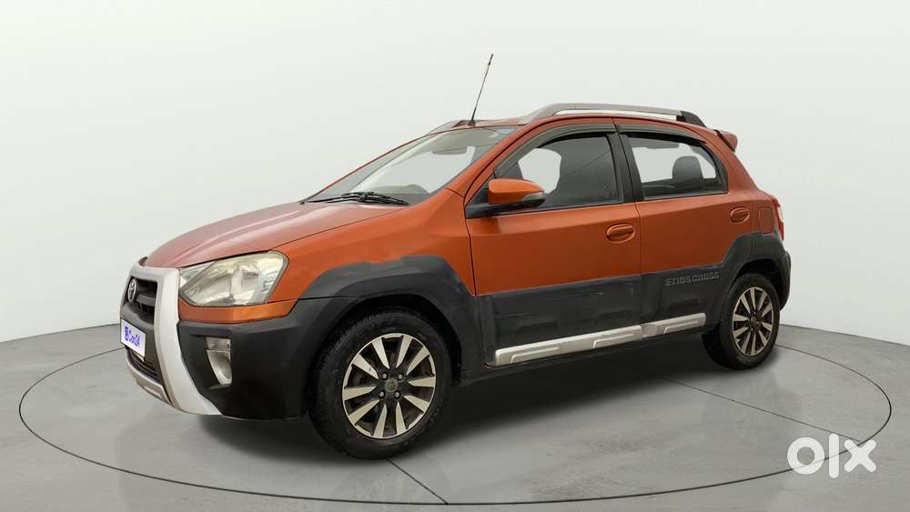 Toyota Etios Cross 1.2 G, 2014, Petrol