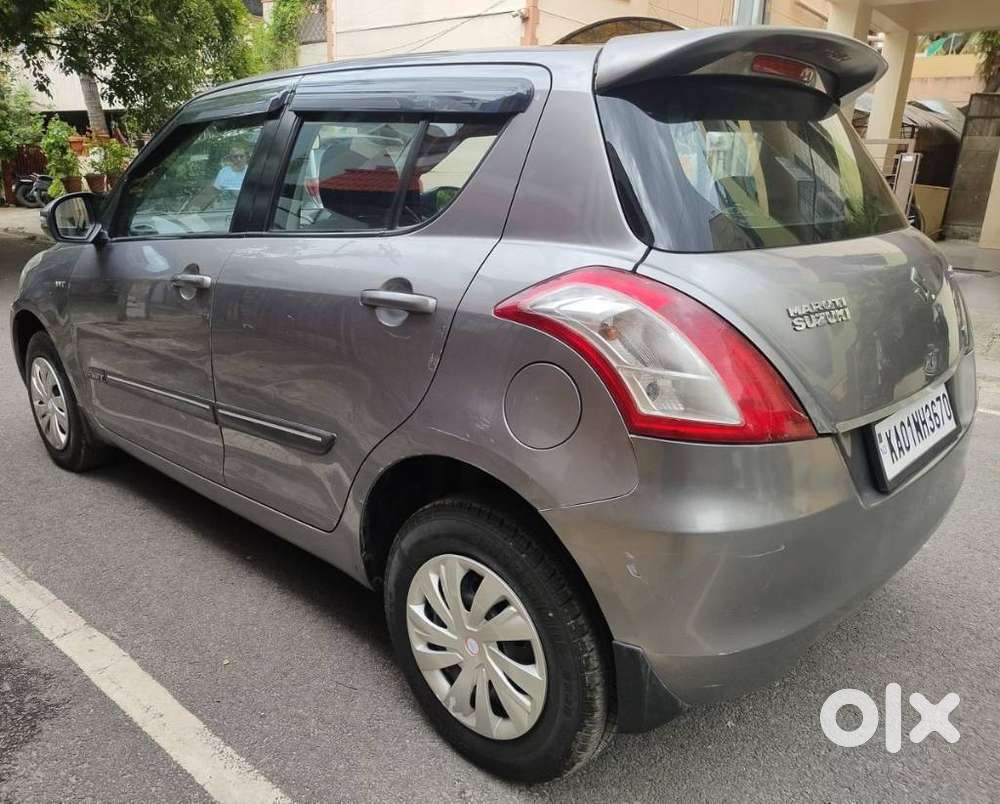 Maruti Suzuki Swift Vxi 1.2 Abs Bs-iv, 2018, Petrol