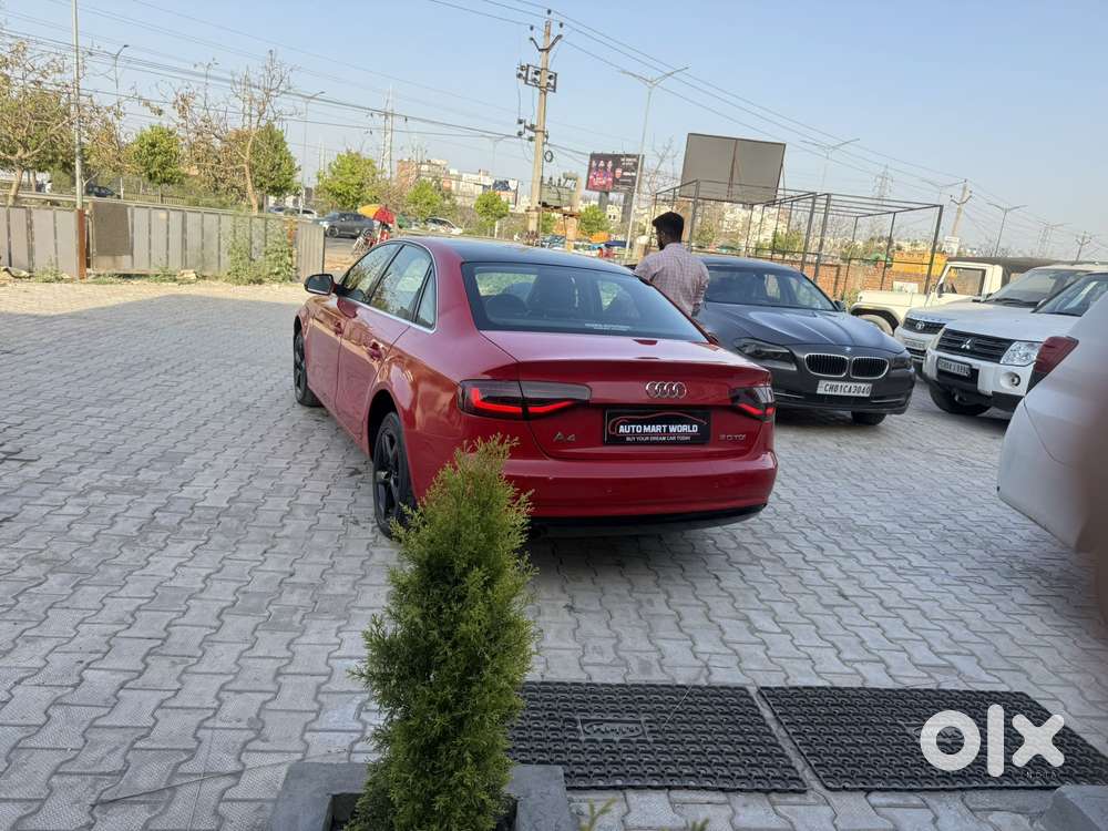 Audi A4 2.0 Tdi Premium With Sunroof, 2012, Diesel