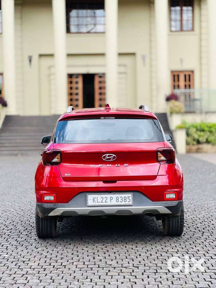 Hyundai Venue Sx (o) Mt 1.5 Diesel, 2021, Diesel