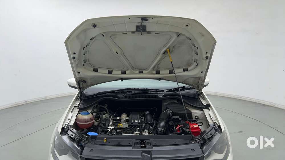 Volkswagen Vento 1.2 Tsi Highline At, 2016, Petrol
