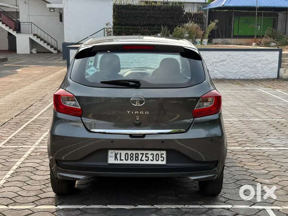 Tata Tiago 2022 Petrol+cng 20000 Km Driven