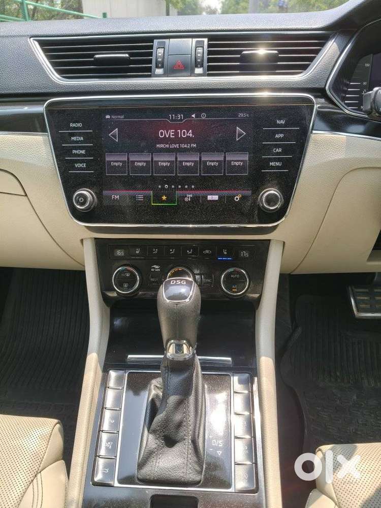 Skoda Superb 2.0 Tsi At L&k, 2021, Petrol