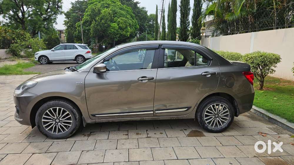 Maruti Suzuki Swift Dzire Zxi+ Amt, 2017, Petrol