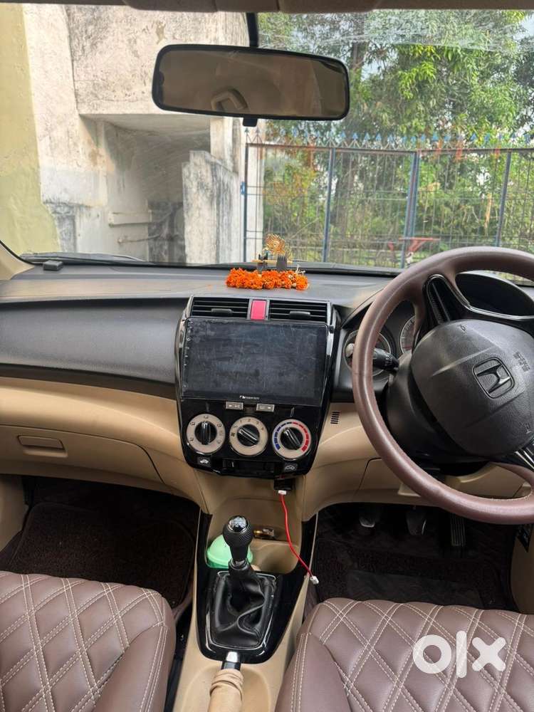 Honda City I-vtec 2010  Fully Loaded  ₹1 Lakh+ Accessories  New Tyr