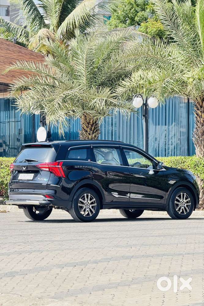Mahindra Xuv700 2.2 Ax 7 Diesel At Str, 2025, Diesel