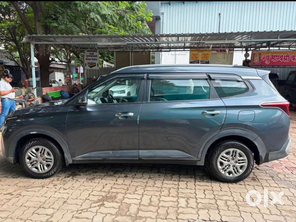 Kia Carens 2022 Petrol 15000 Km Driven