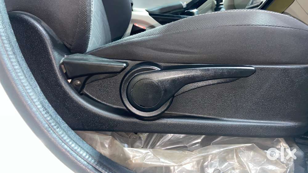 Tata Nexon 1.2 Revotron Xz Plus, 2021, Petrol
