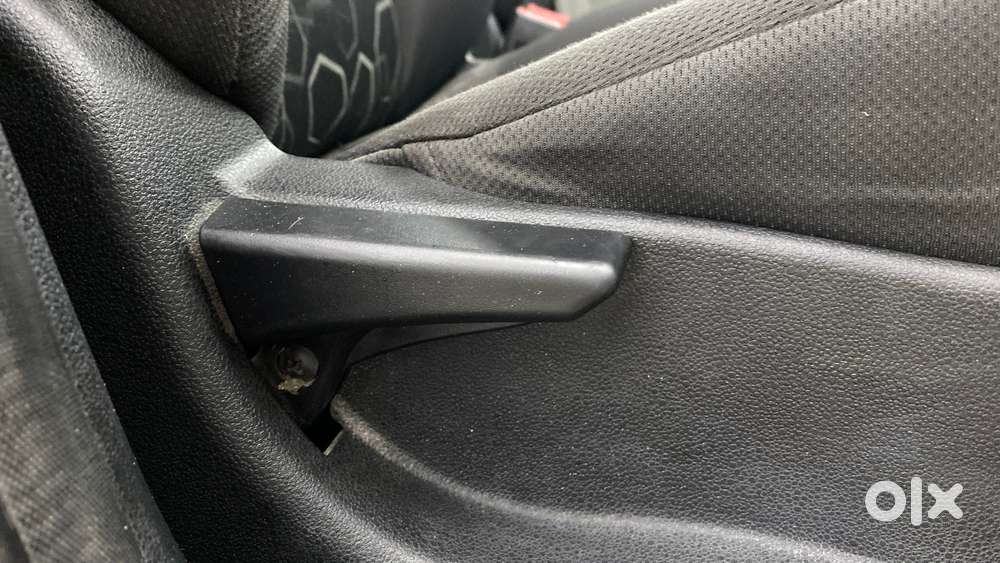 Tata Tiago 1.2 Revotron Xt, 2016, Petrol