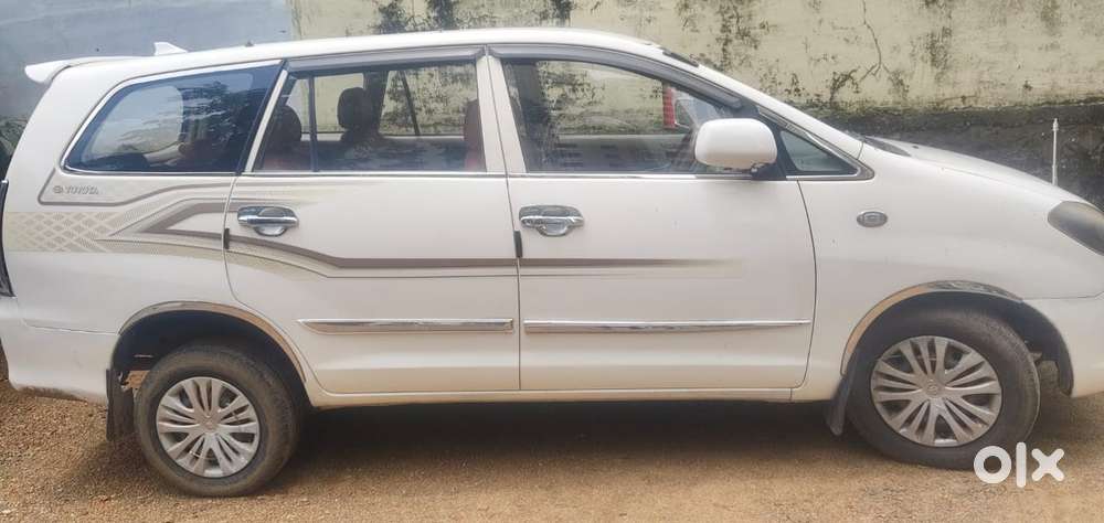 Toyota Innova 2004-2011 2.0 G1 Bsiv, 2010, Diesel