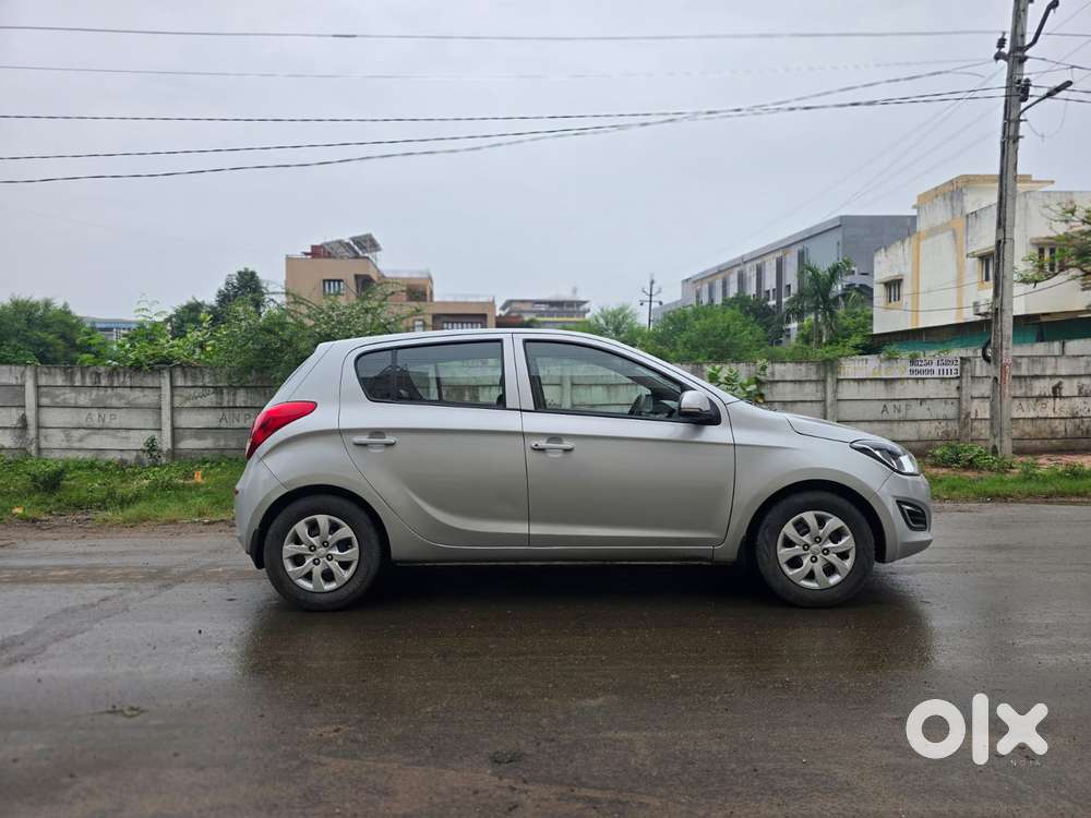 Hyundai I20 1.2 Magna Executive, 2013, Cng & Hybrids