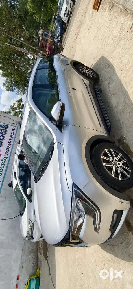 Mahindra Xuv700 2023 Diesel 54000 Km