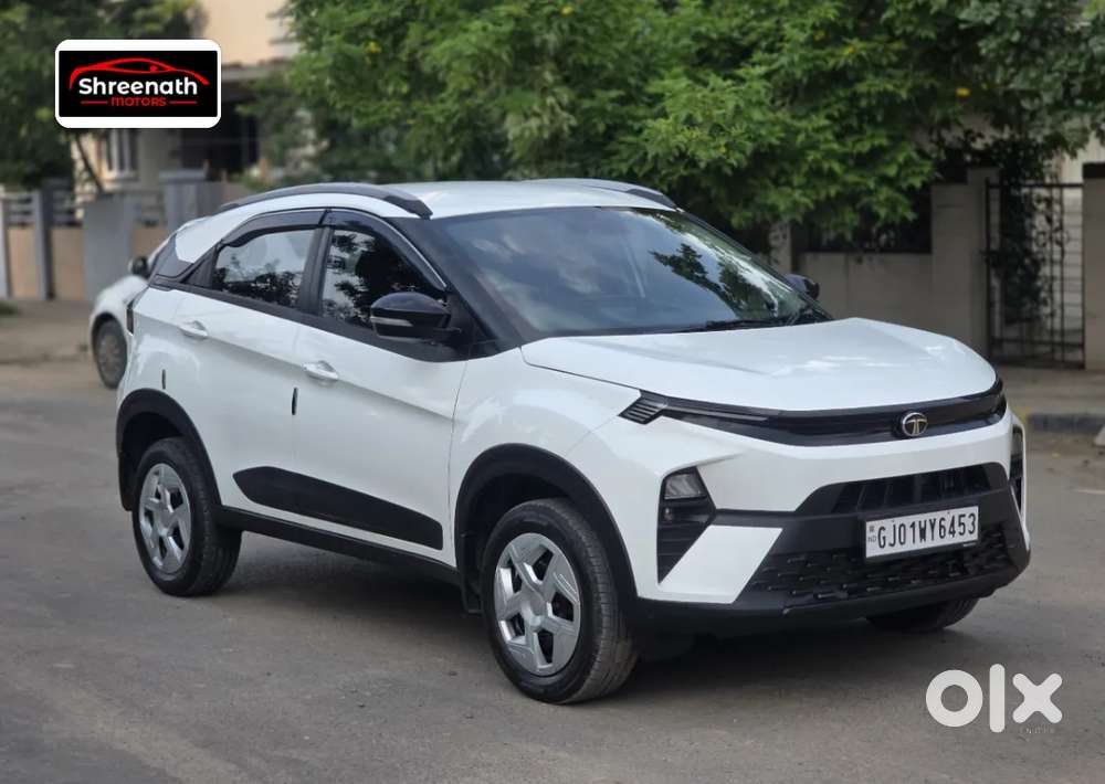 Tata Nexon Smart Plus1.2 Revotron Petrol 5 Mt, 2025, Diesel