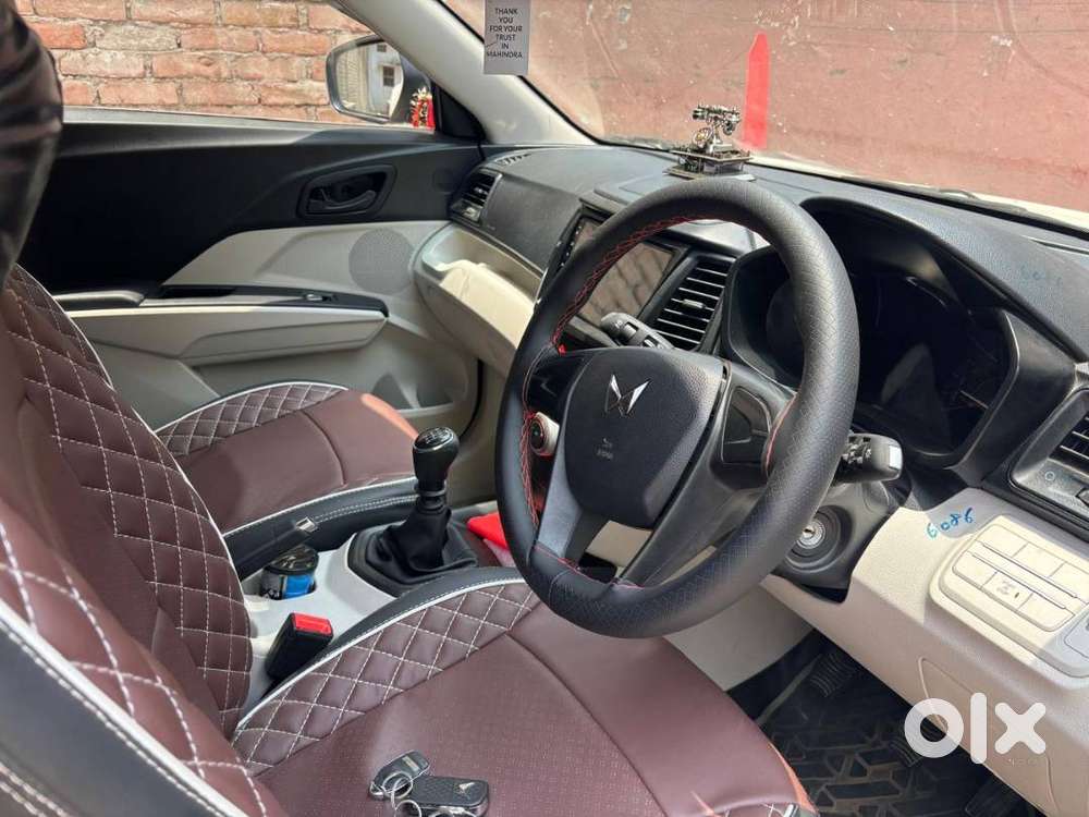 Mahindra W4 Petrol