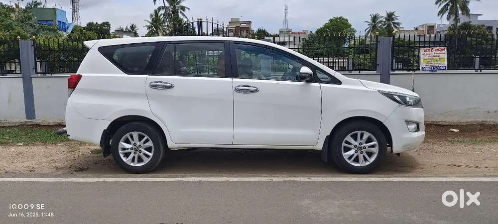 Toyota Innova Crysta