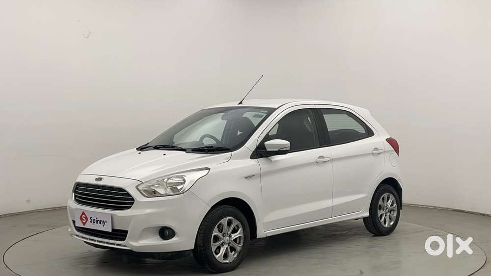 Ford Figo Titanium, 2015, Petrol