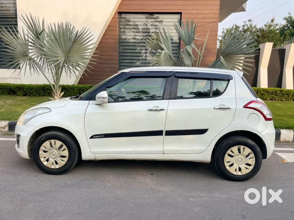 Maruti Suzuki Swift Vxi Cng + Petrol 2013  Well Maintain
