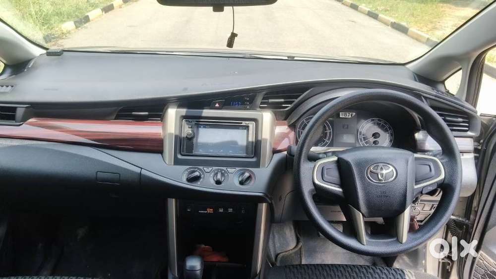Toyota Innova Crysta 2.8 Gx At, 2017, Diesel