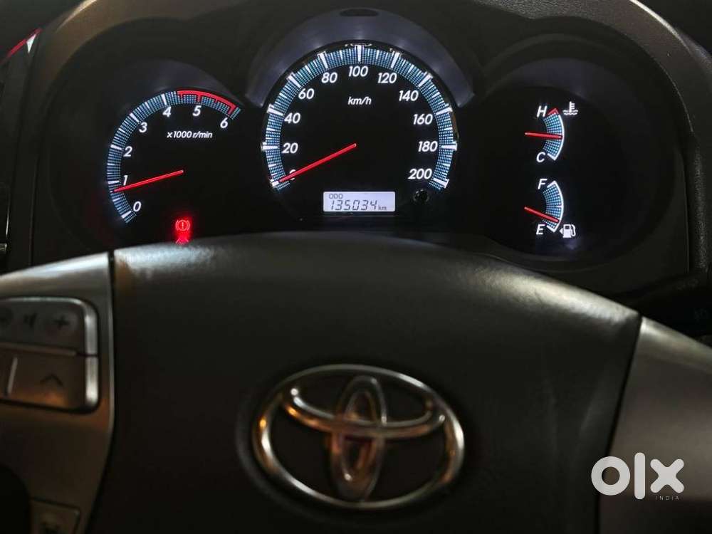 Toyota Fortuner 2011-2016 4x2 Manual, 2013, Diesel