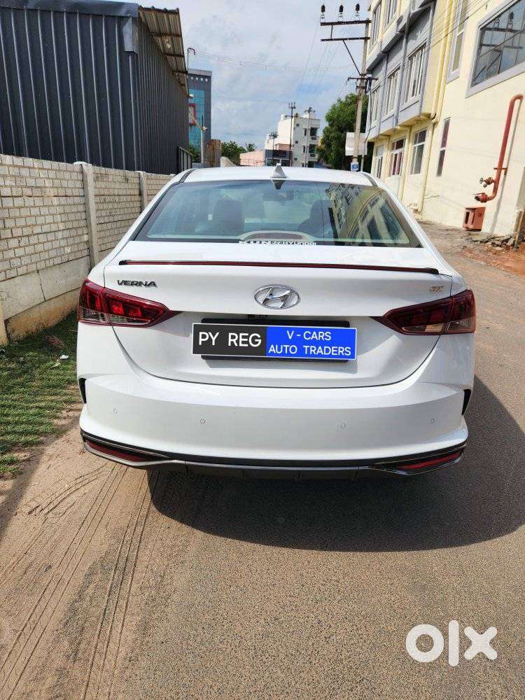 Hyundai Verna 1.5 Sx Diesel At, 2021, Diesel