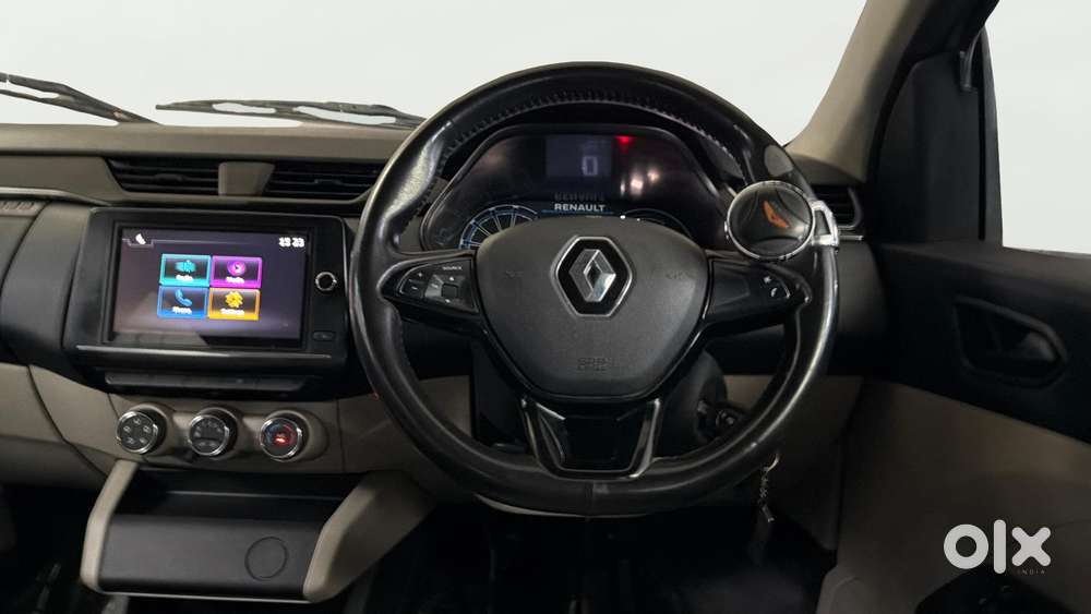 Renault Triber Rxt, 2022, Petrol