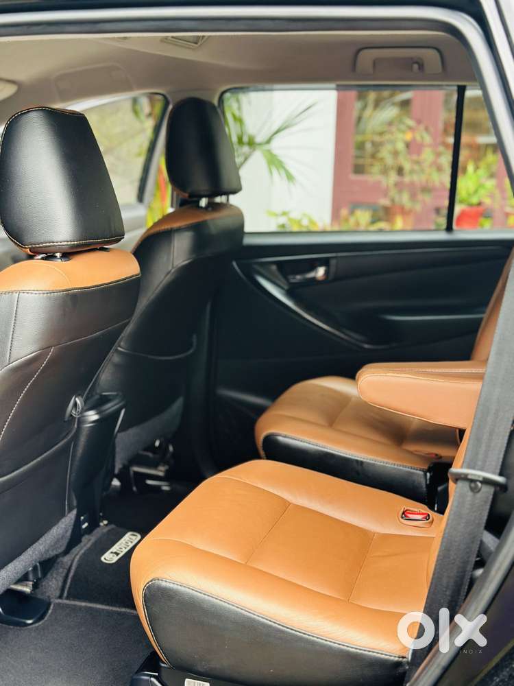 Toyota Innova Crysta 2.4 Gx Limited Edition At 7 Str, 2020, Diesel