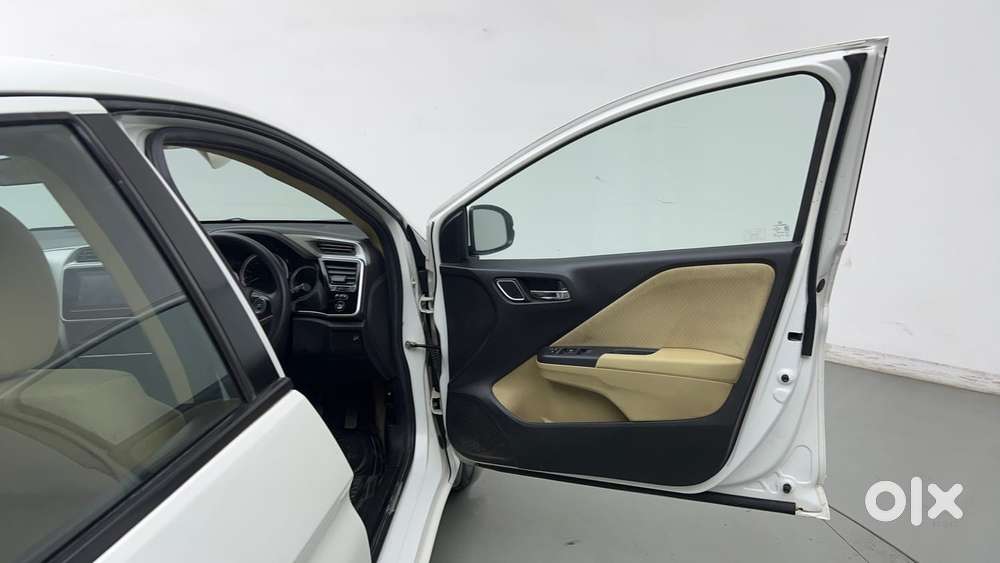 Honda City 1.5 V 4th Gen I-vtec Mt, 2022, Petrol