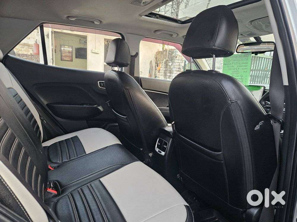 Hyundai Venue Sx Plus Turbo Dct, 2019, Petrol