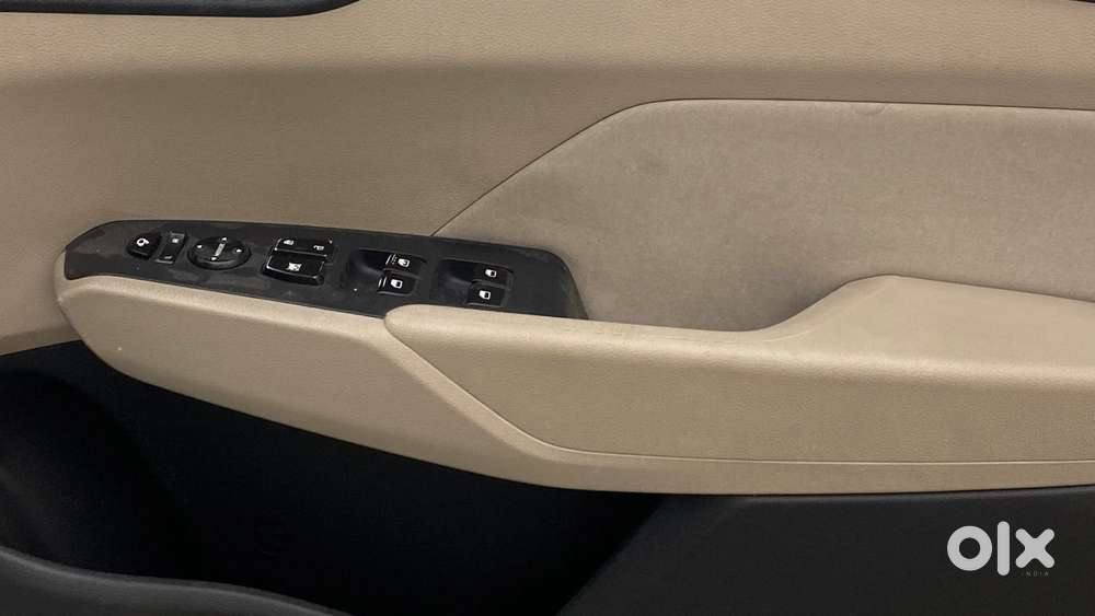 Hyundai Verna 1.6 Vtvt Sx, 2018, Petrol