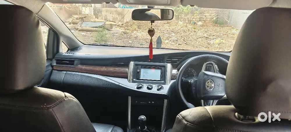 Toyota Innova Crysta 2017 Diesel Well Maintained