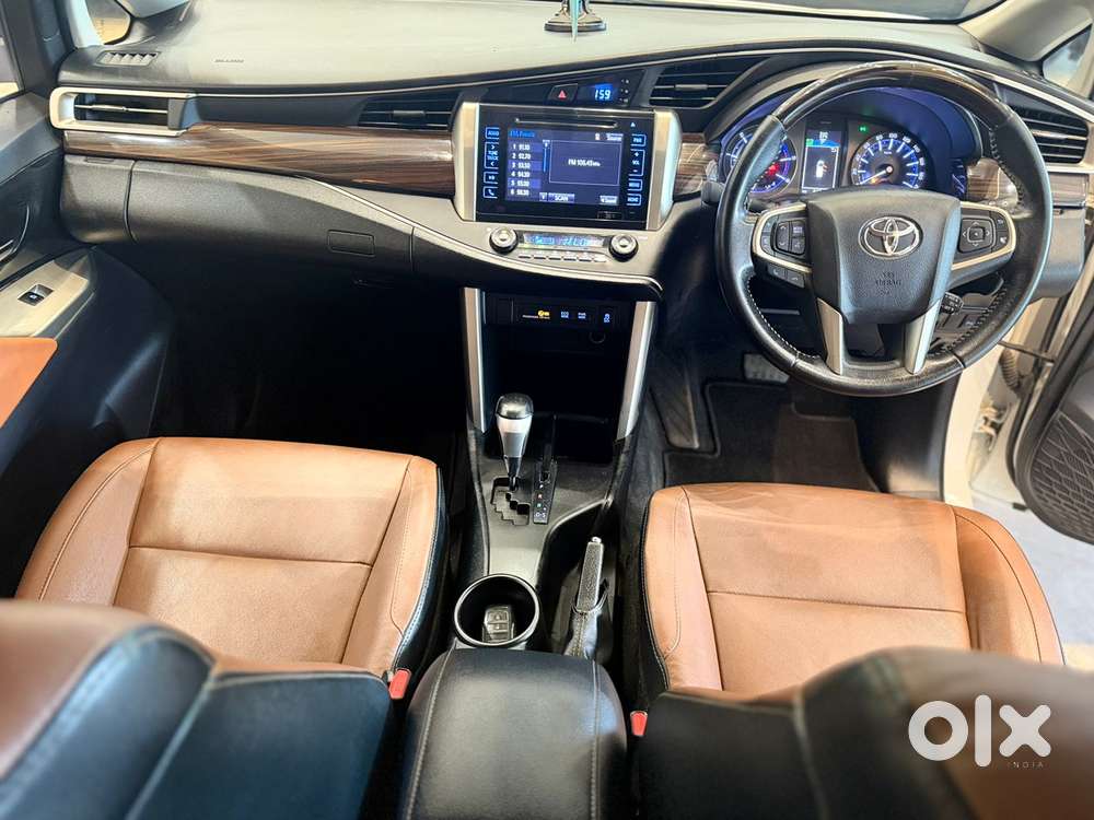 Toyota Innova Crysta 2.8z Automatic, 2017, Diesel