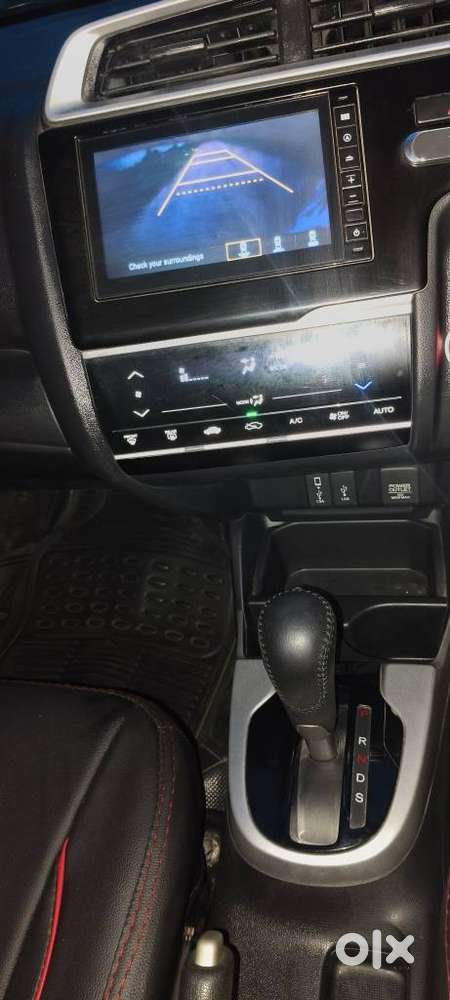 Honda Jazz V Automatic, 2018, Petrol