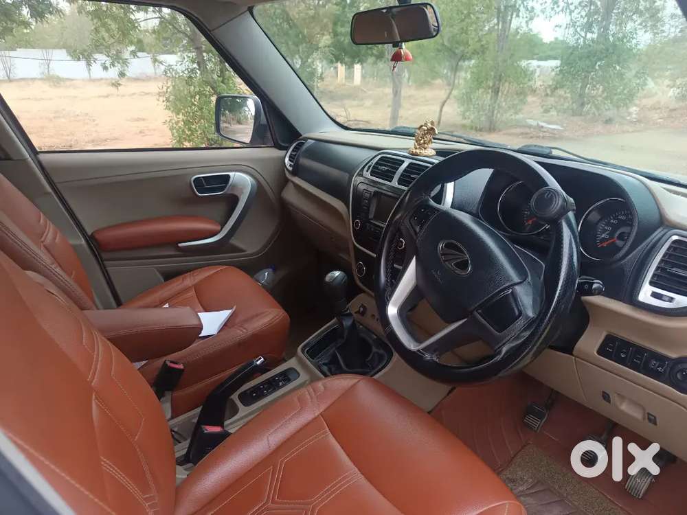 Mahindra Tuv 300 2017