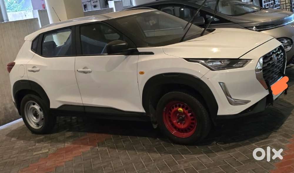 Nissan Magnite 1.0 Xv, 2021, Petrol