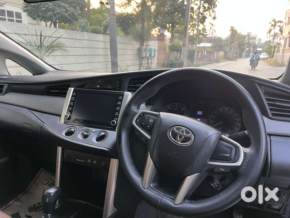 Toyota Innova Crysta 2.4 Gx Limited Edition At 7 Str, 2022, Diesel