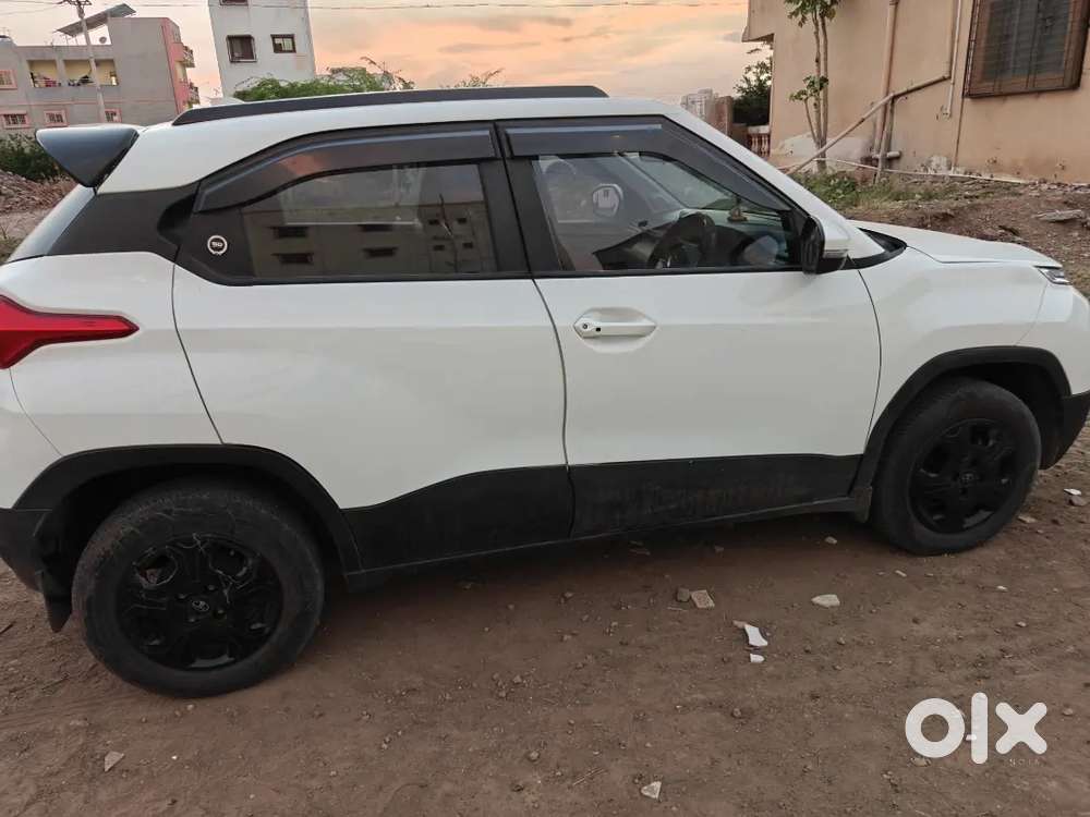 Tata Punch 2024 Petrol Well Maintained