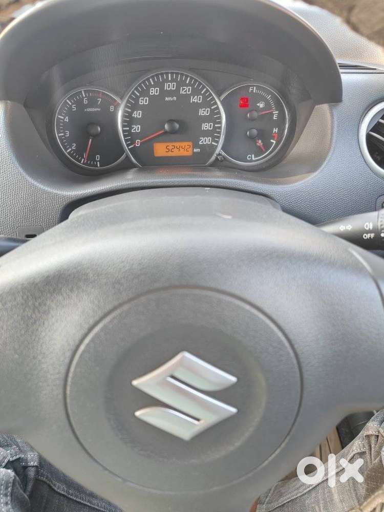Maruti Suzuki Swift Vxi 1.2 Abs Bs-iv, 2011, Petrol