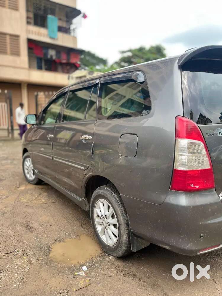 Toyota Innova 2012 Diesel Well Maintained