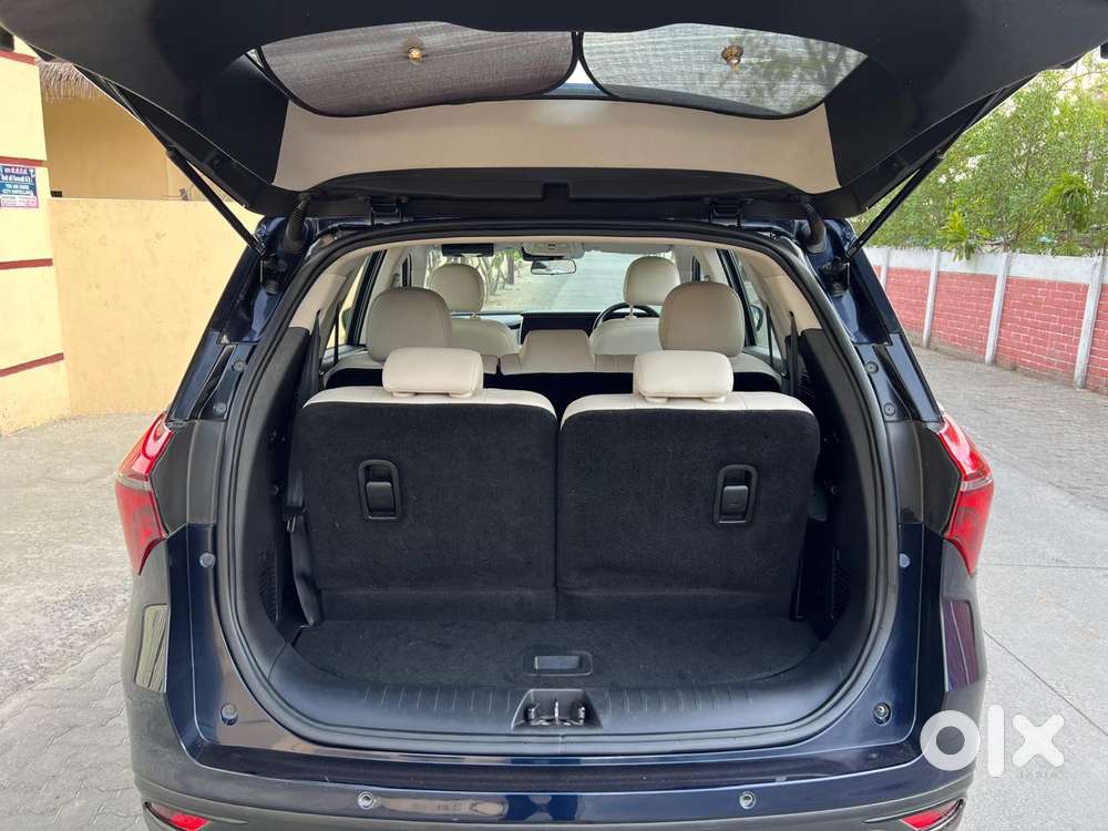 Mahindra Xuv700 2.2 Ax 7 Diesel At Luxury Pack Str Awd, 2022, Diesel