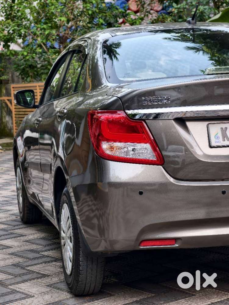 Maruti Suzuki Swift Dzire 1.2 Vxi Bsiv, 2018, Petrol