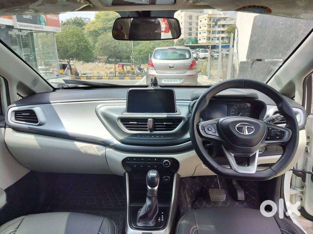 Tata Altroz 1.2 Xe Plus Petrol, 2023, Petrol