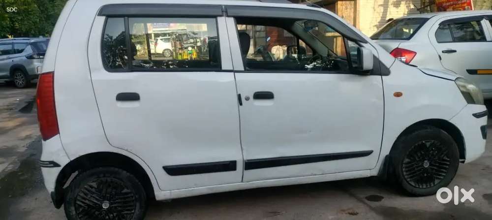 Maruti Suzuki Wagon R 2016 Petrol 98000 Km Driven +cng
