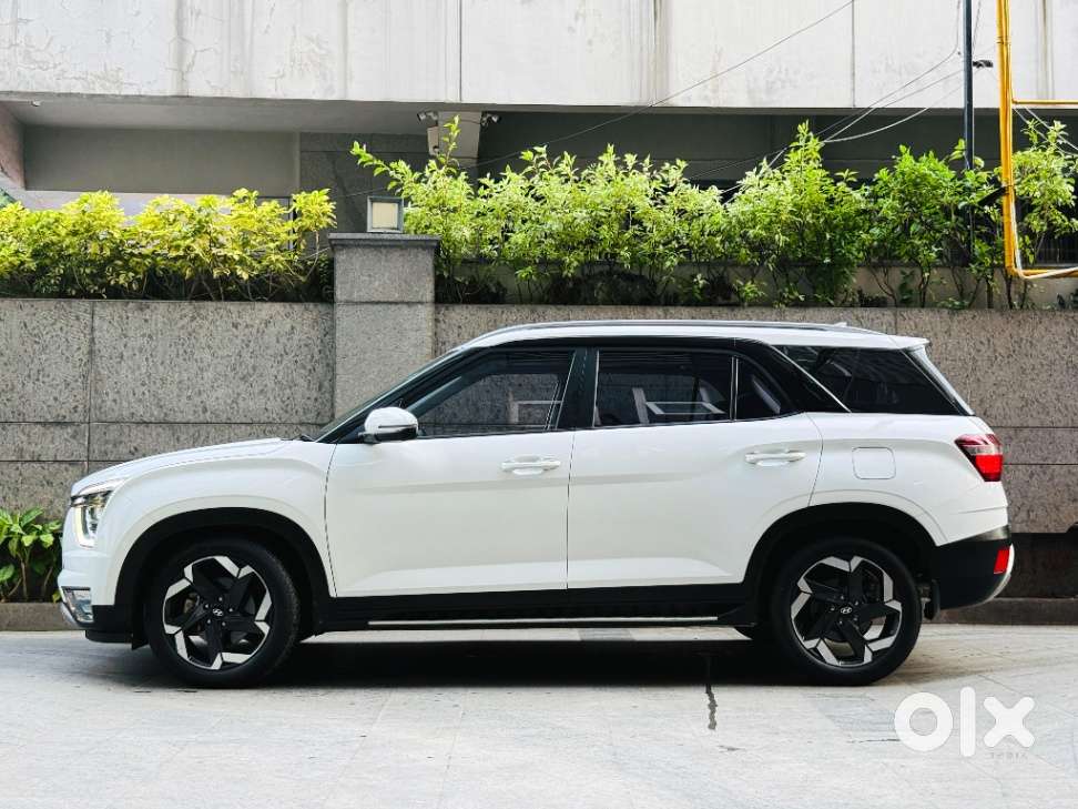 Hyundai Alcazar 2.0 Platinum (o) Petrol At 6 Str, 2023, Petrol