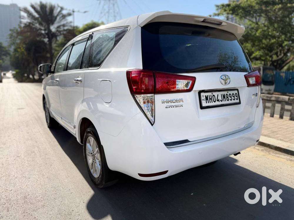 Toyota Innova Crysta
